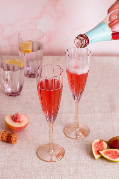 Taça de Champagne Bloomy Lilás com Formato de Flor 220mL